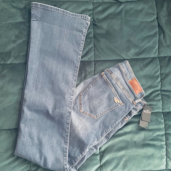 Hollister bootcut jeans. NWT - Picture 1 of 7
